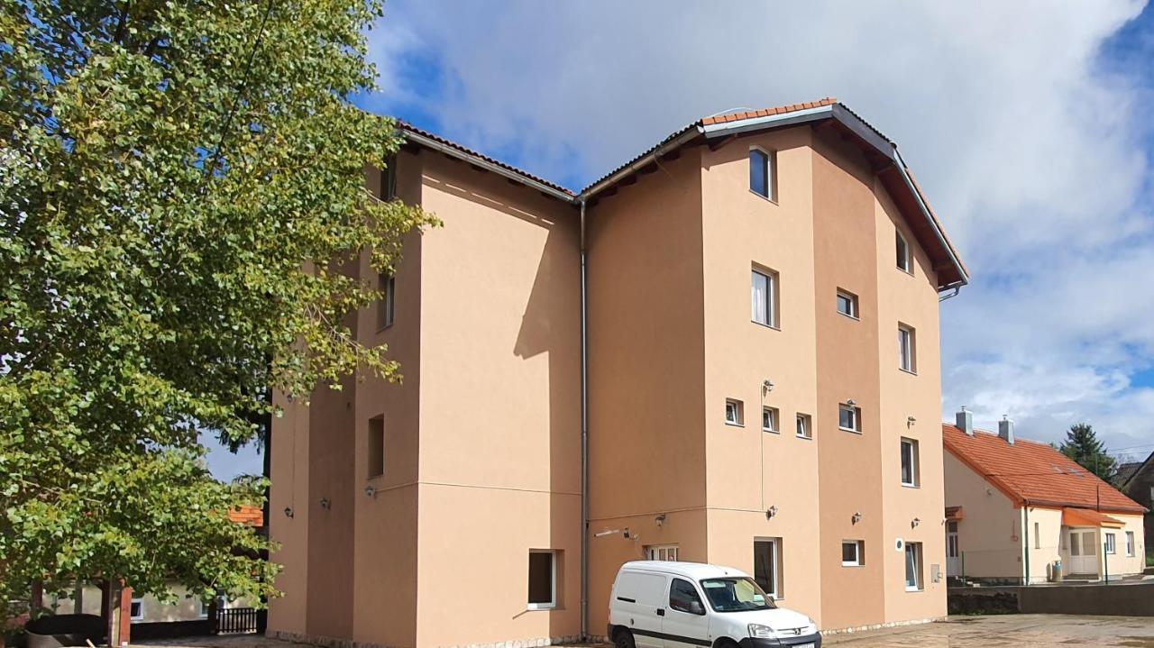 Villa Dijana Gračac Exterior foto